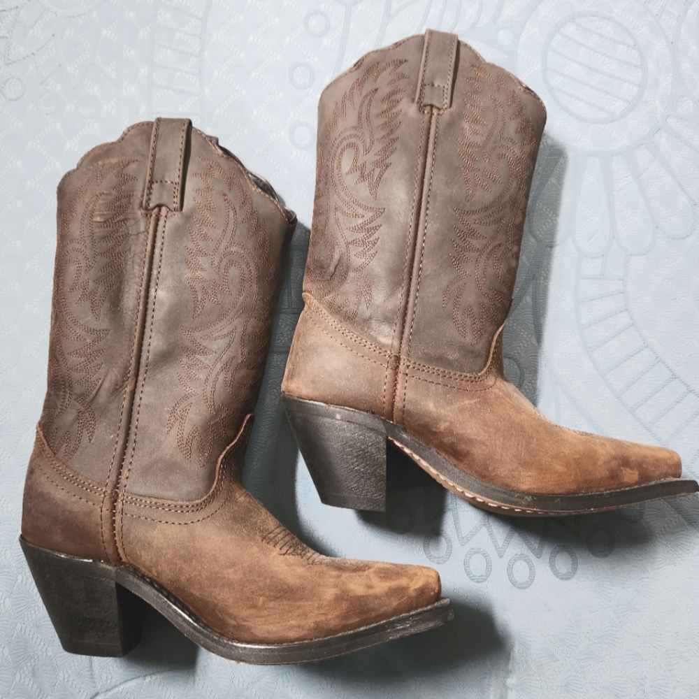 Leather Cowboy boots size 5.5